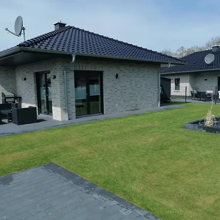 Devilina Mit Sauna Und Kamin Am Harkebruegger 別荘 Barßel